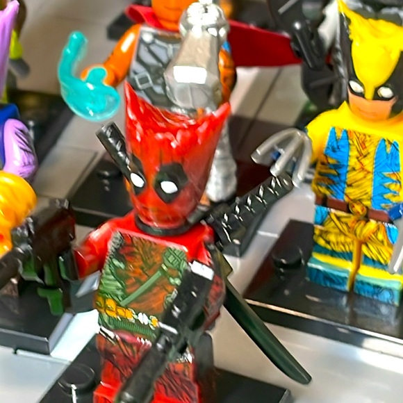 GROOTS - Picture 4 of 8